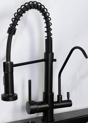 Rubinetto astuto a tre corsie della cucina 2,2 gal/mn 80 PSI di nero e colore del nichel
